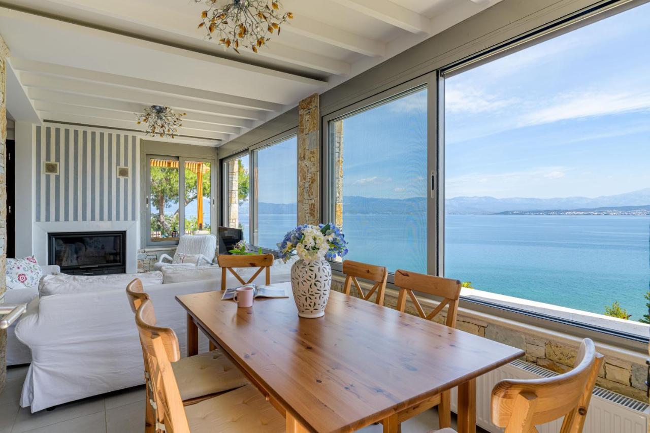 Crystal Beach Villa Chalkís エクステリア 写真